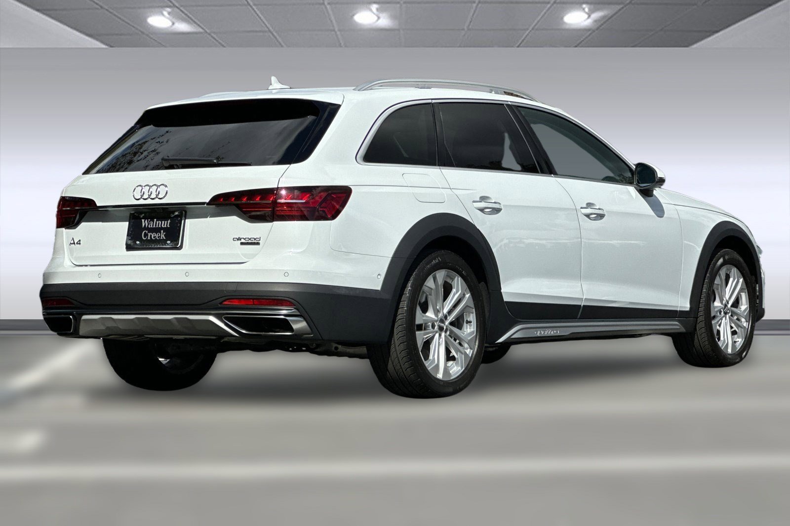 2020 Audi A4 Allroad Prestige TFSI Quattro photo 3