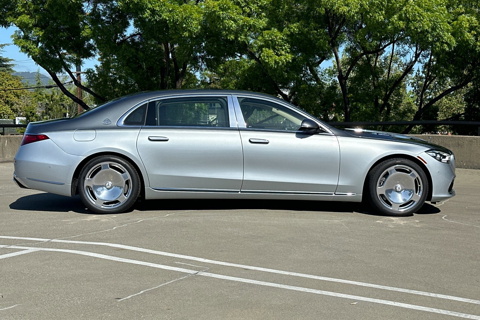 2024 Mercedes Benz S Maybach 450 580 4MATIC photo 2
