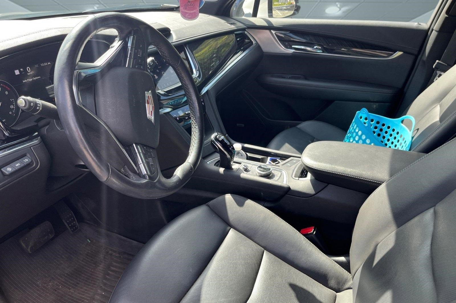 2021 CADILLAC XT6 FWD 4dr Premium Luxury photo 3