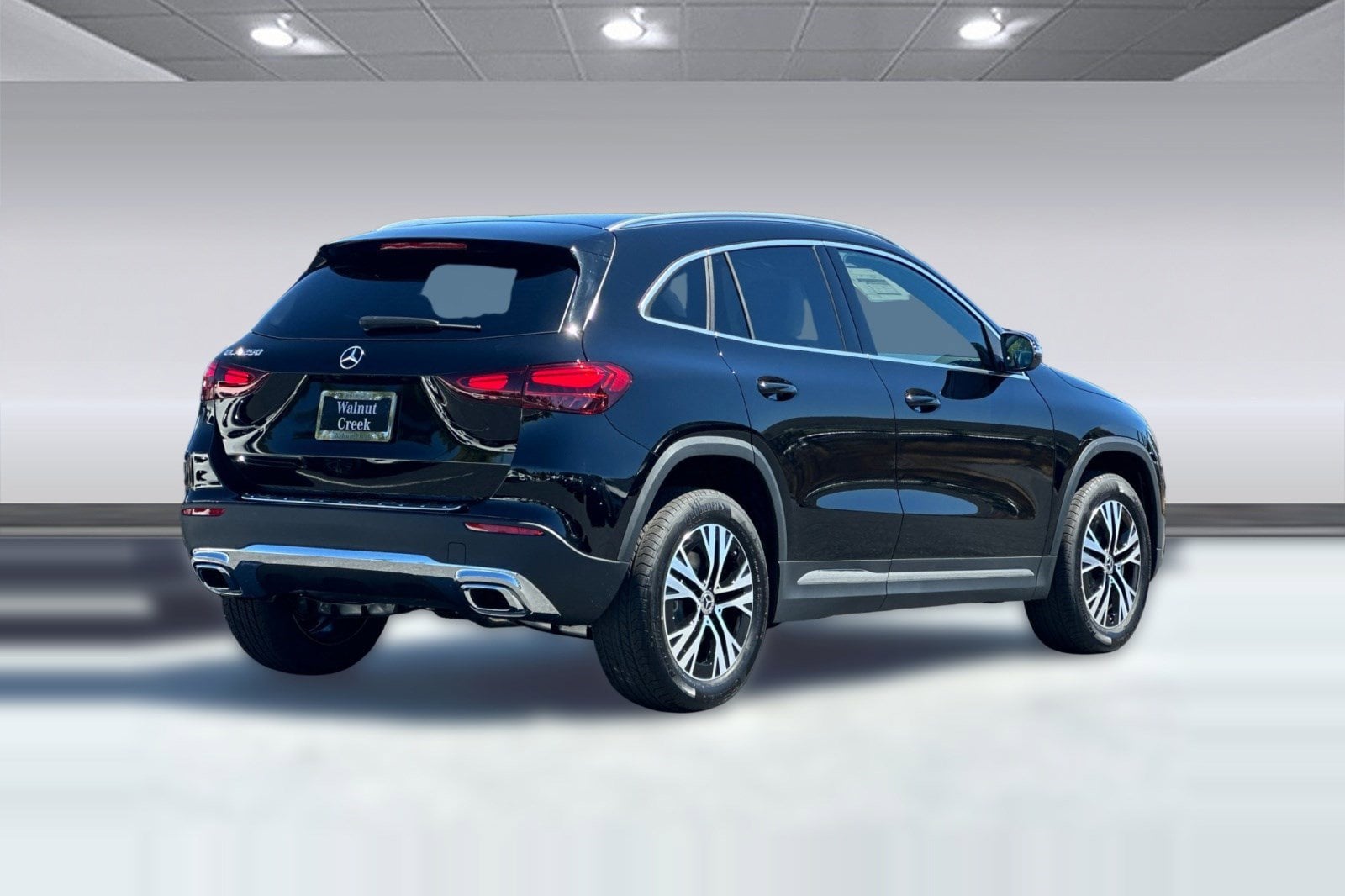 2026 Mercedes-Benz GLA 250 SUV photo 3