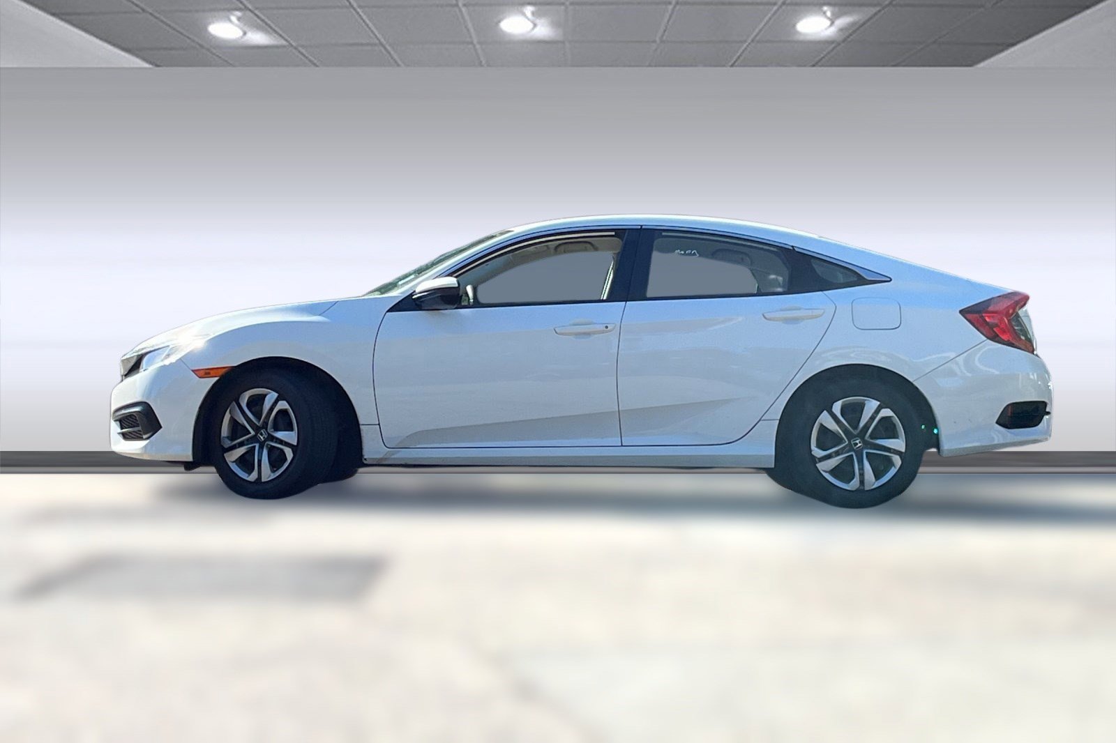 2018 Honda Civic LX photo 2