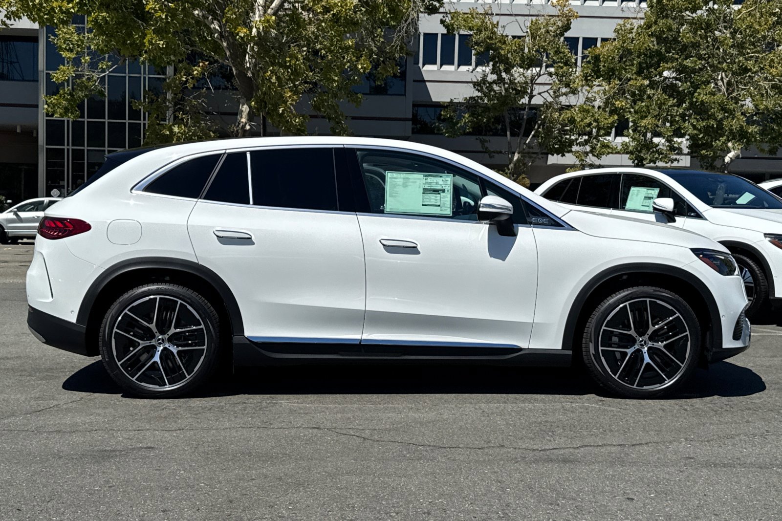 2025 Mercedes Benz 350 4MATIC photo 2