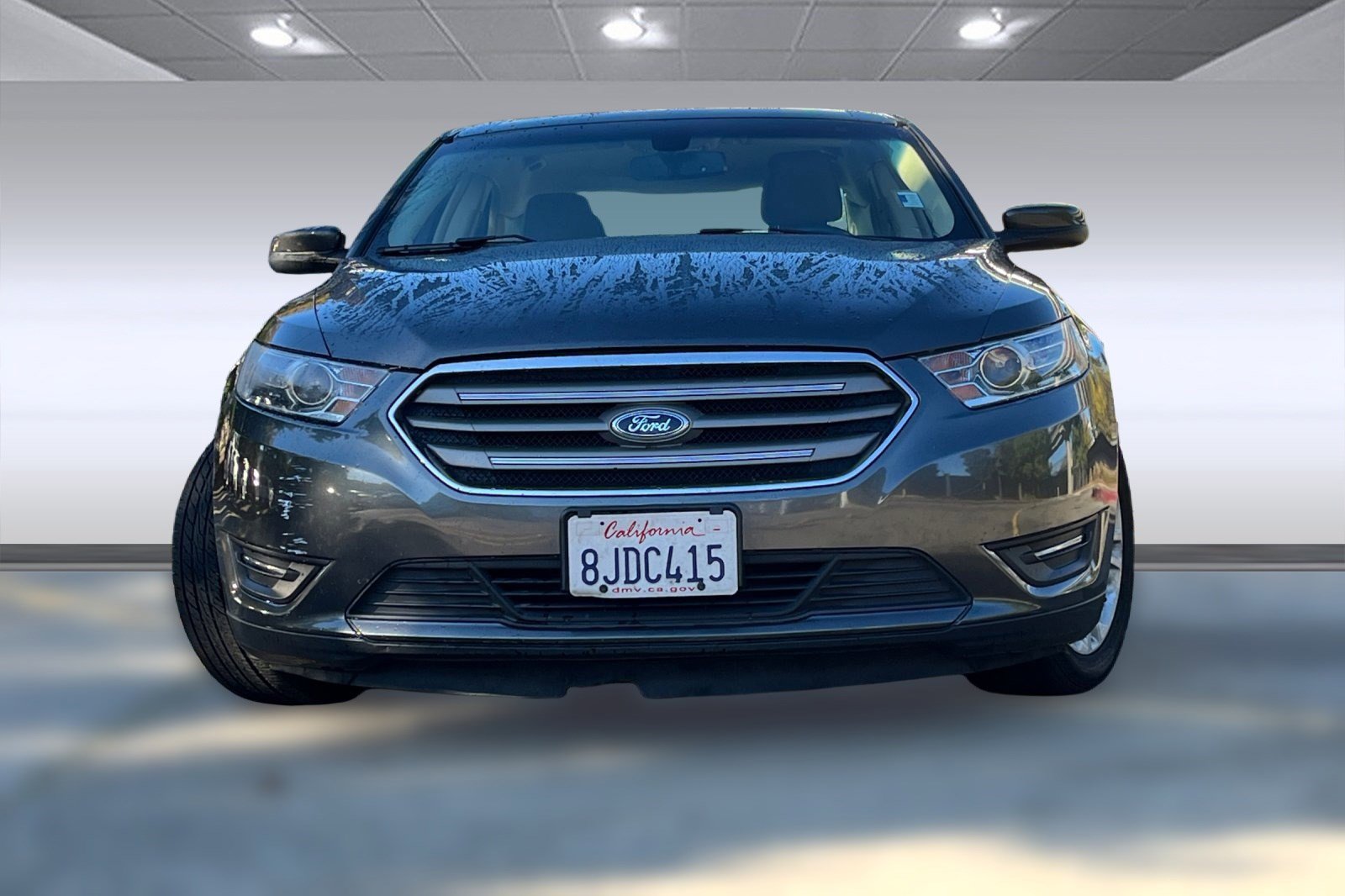 2017 Ford Taurus SEL photo 4