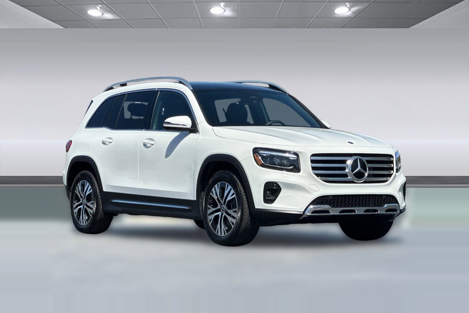 2026 Mercedes-Benz GLB 250 SUV photo 5