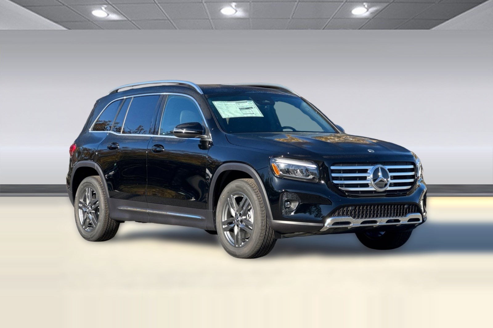 2026 Mercedes-Benz GLB 250 SUV photo 5