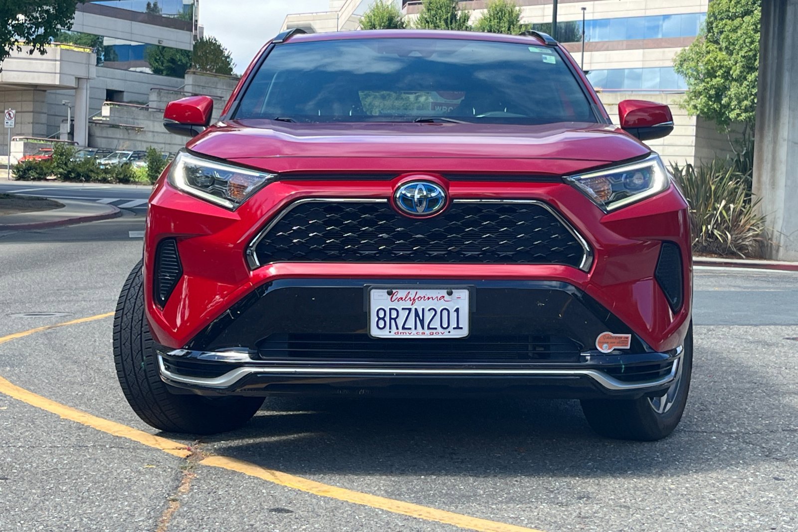 2021 Toyota RAV4 Prime XLE Premium photo 3