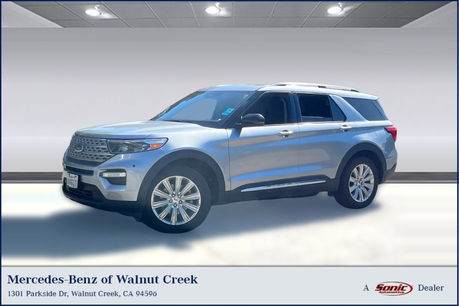 2021 Ford Explorer Limited RWD's photo