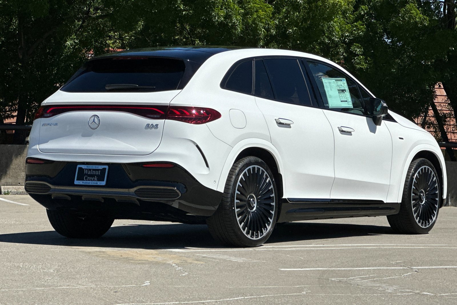 2025 Mercedes Benz EQE SUV AMG photo 3