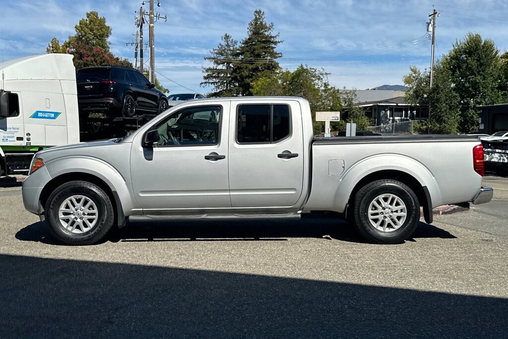 Used 2018 Nissan Frontier Crew Cab 4x2 SV V6 Auto Long Bed Truck Crew Cab
