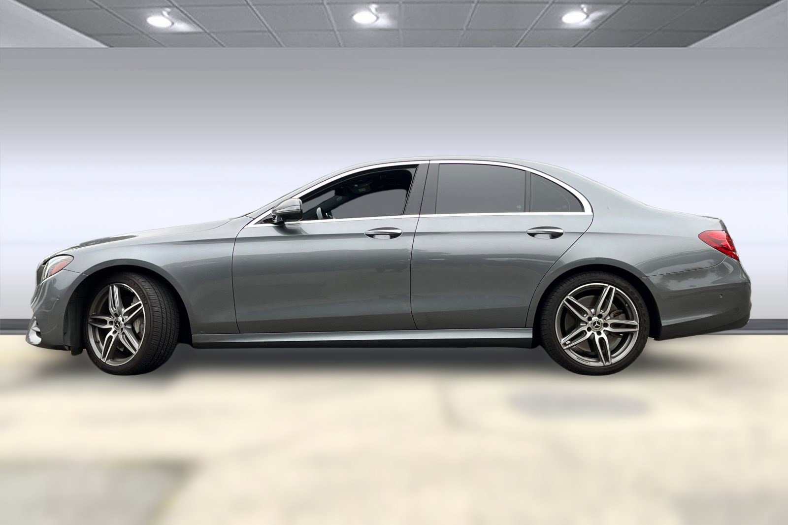 2019 Mercedes Benz E 450 4MATIC Sedan photo 2