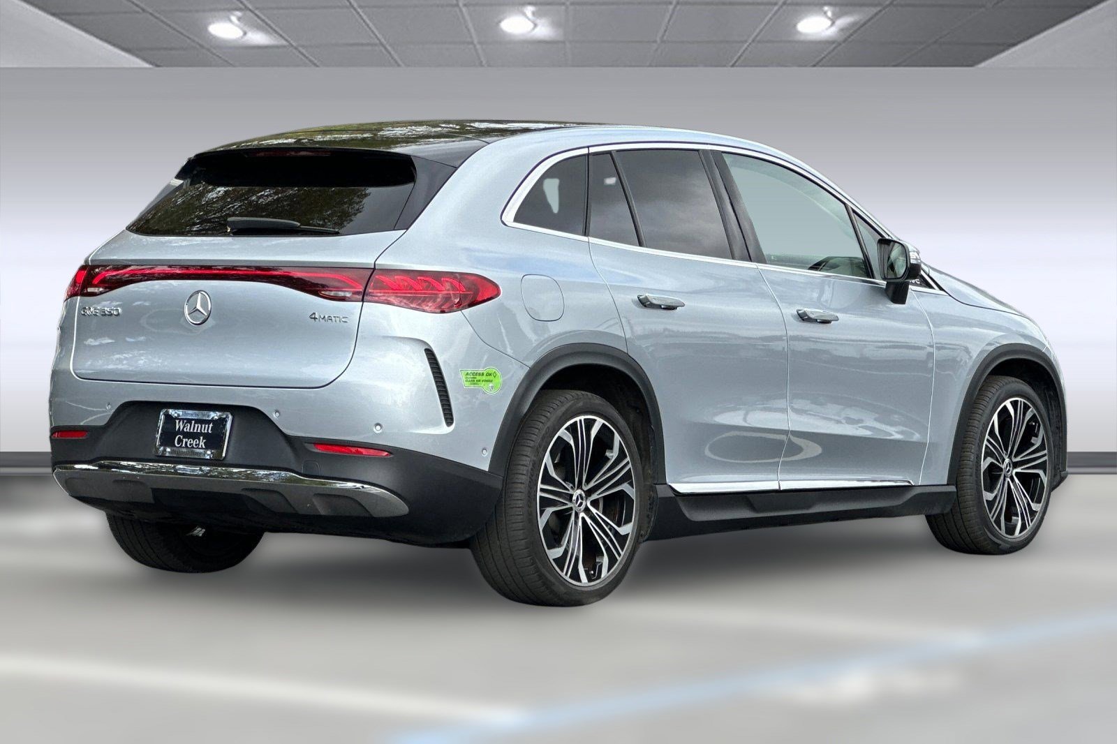 2023 Mercedes Benz EQE SUV 350 4MATIC photo 2