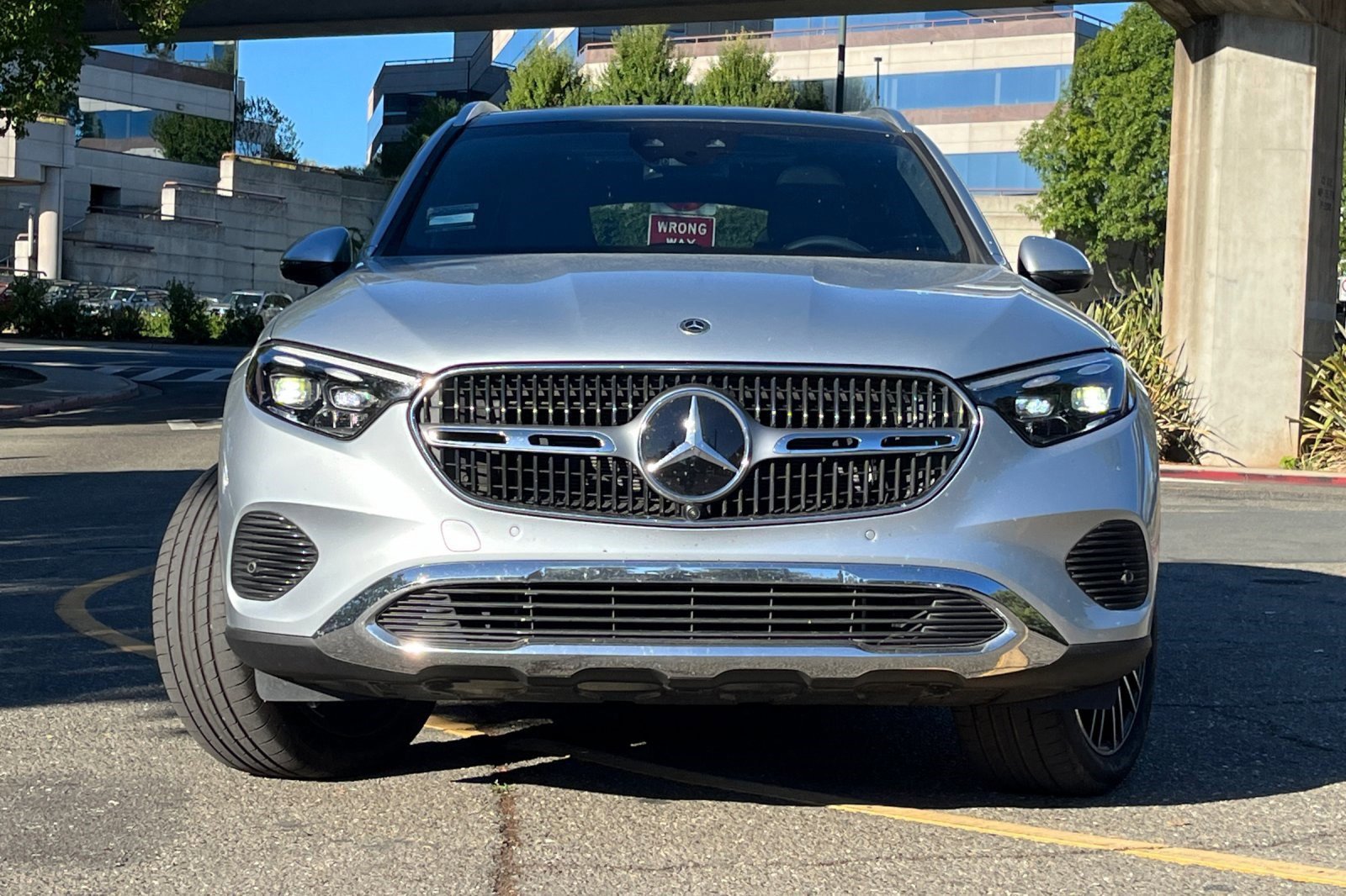 2023 Mercedes Benz GLC 300 photo 3