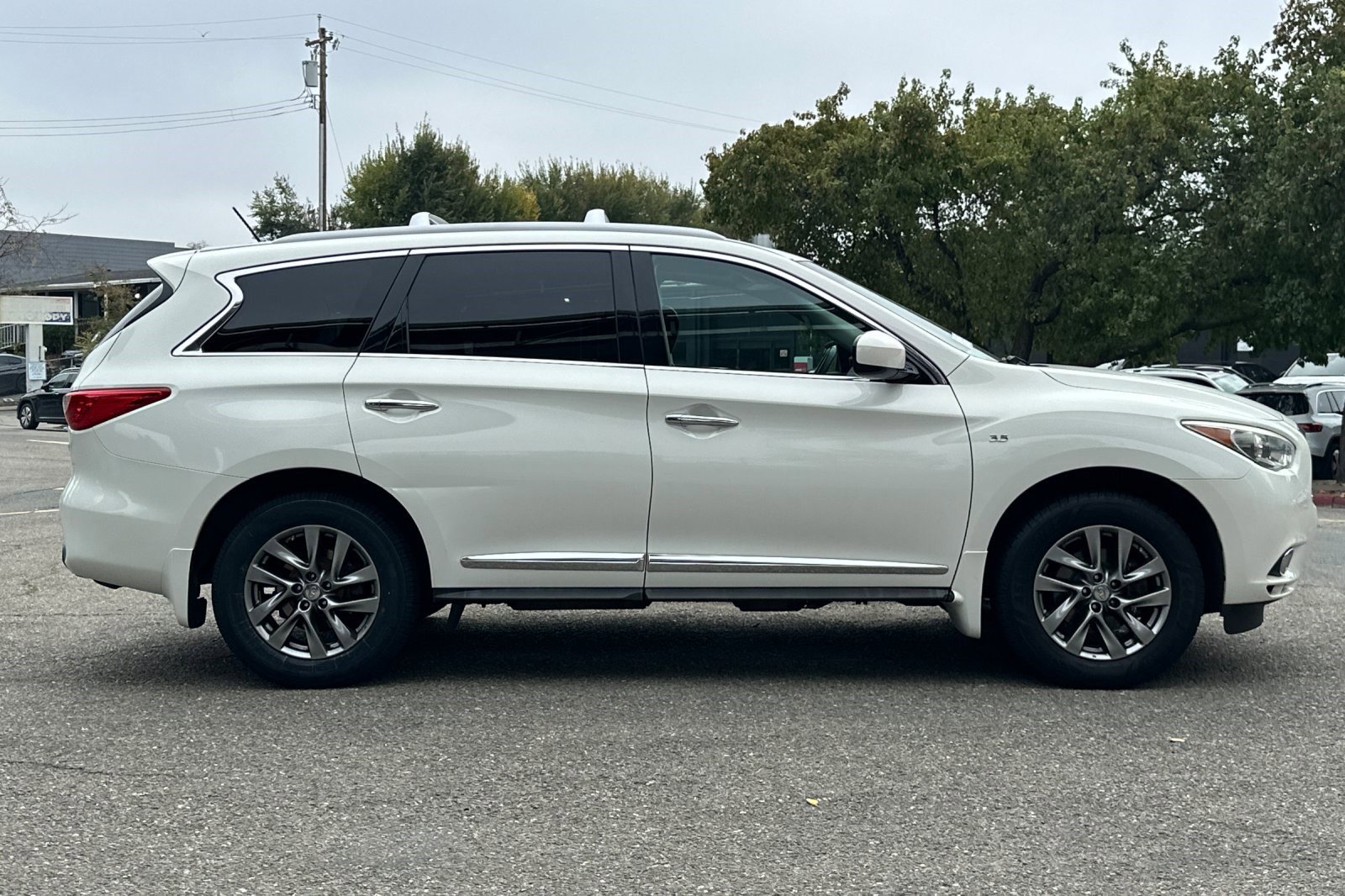 2014 Infiniti QX60 photo 2
