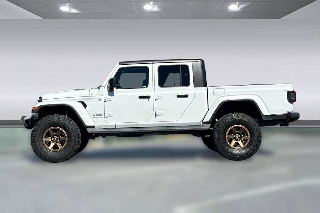 Used 2020 Jeep Gladiator Overland 4x4 Truck Crew Cab