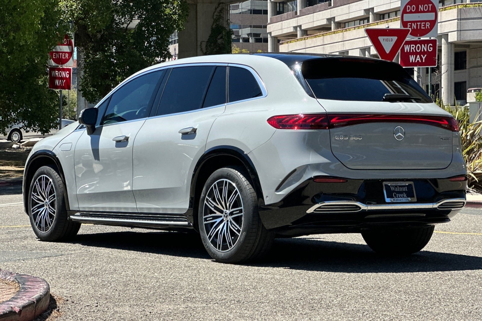 EQS 580 4MATIC SUV SUV
