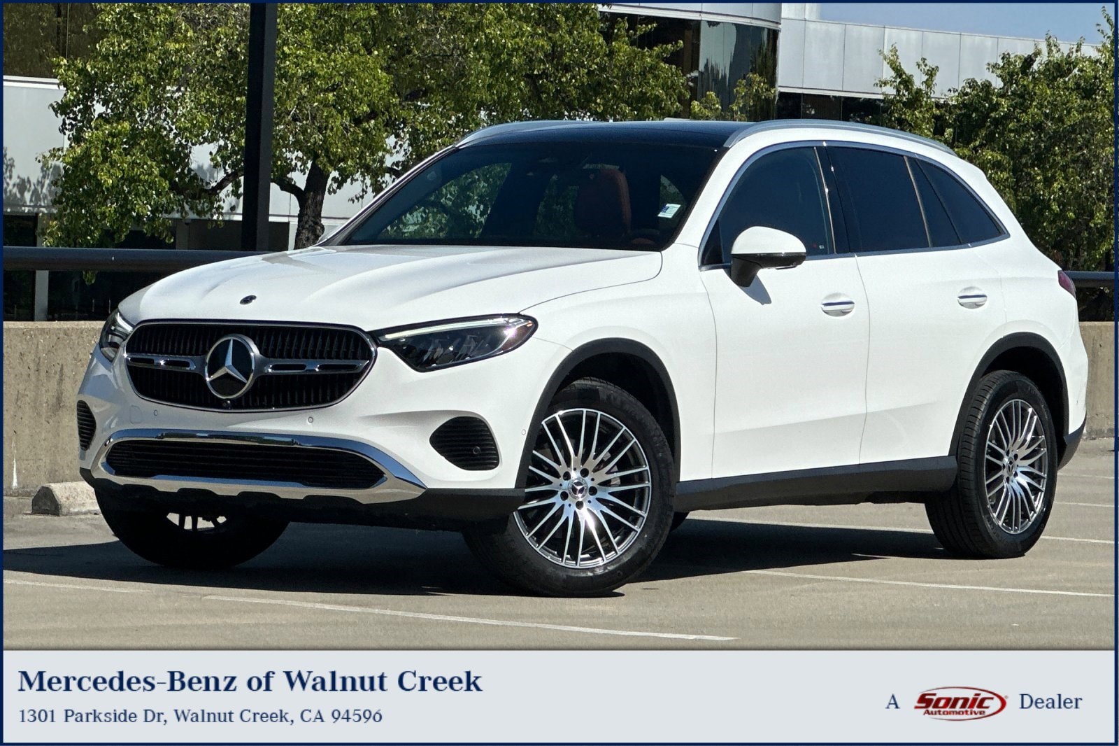 2024 Mercedes-Benz GLC GLC 300's photo