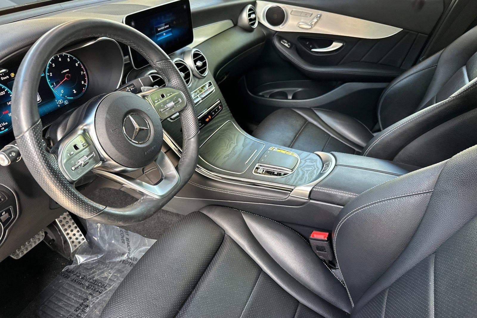 2020 Mercedes Benz GLC 300 4MATIC photo 4