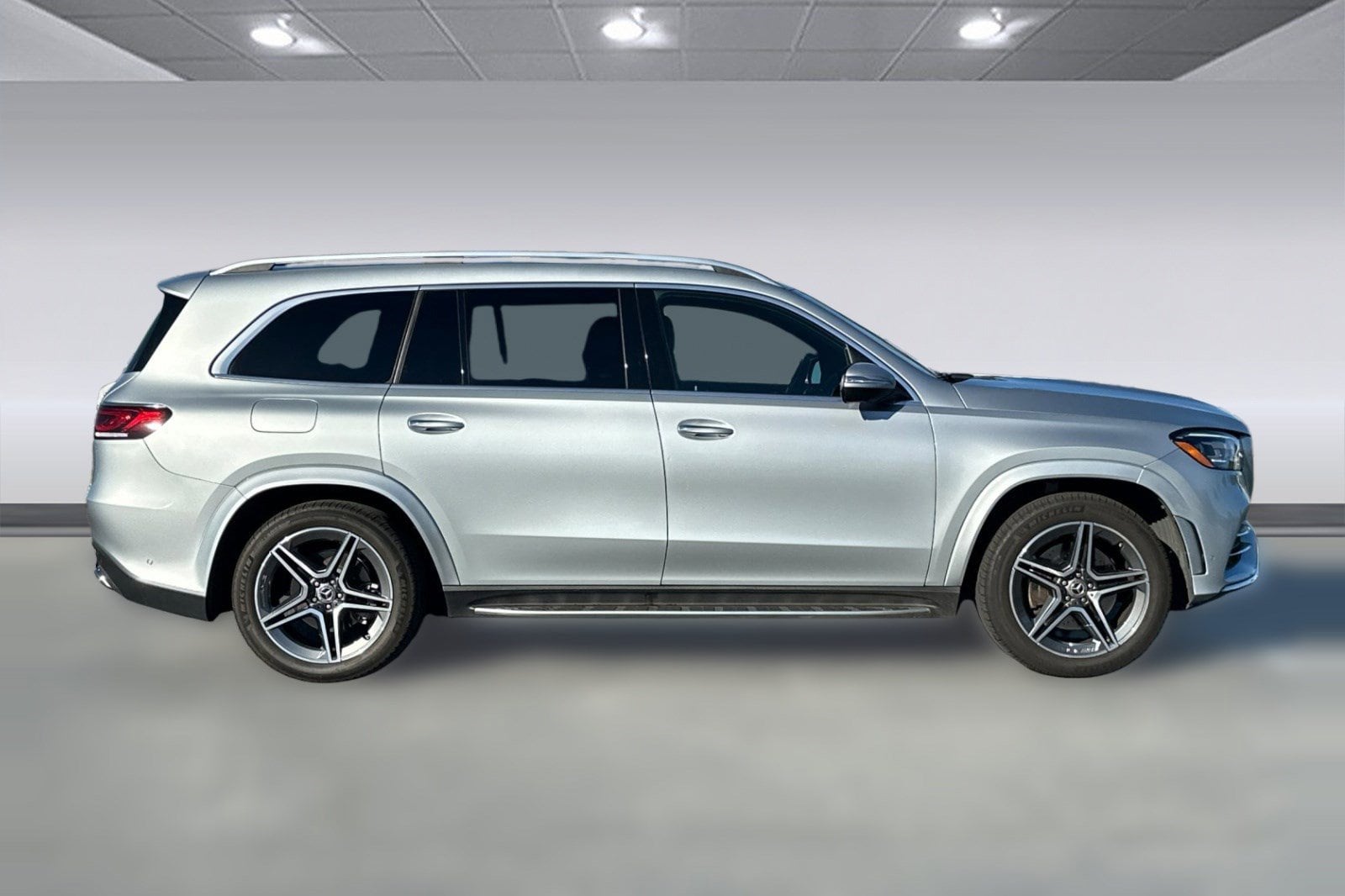 2023 Mercedes-Benz GLS 450 4MATIC SUV photo 6