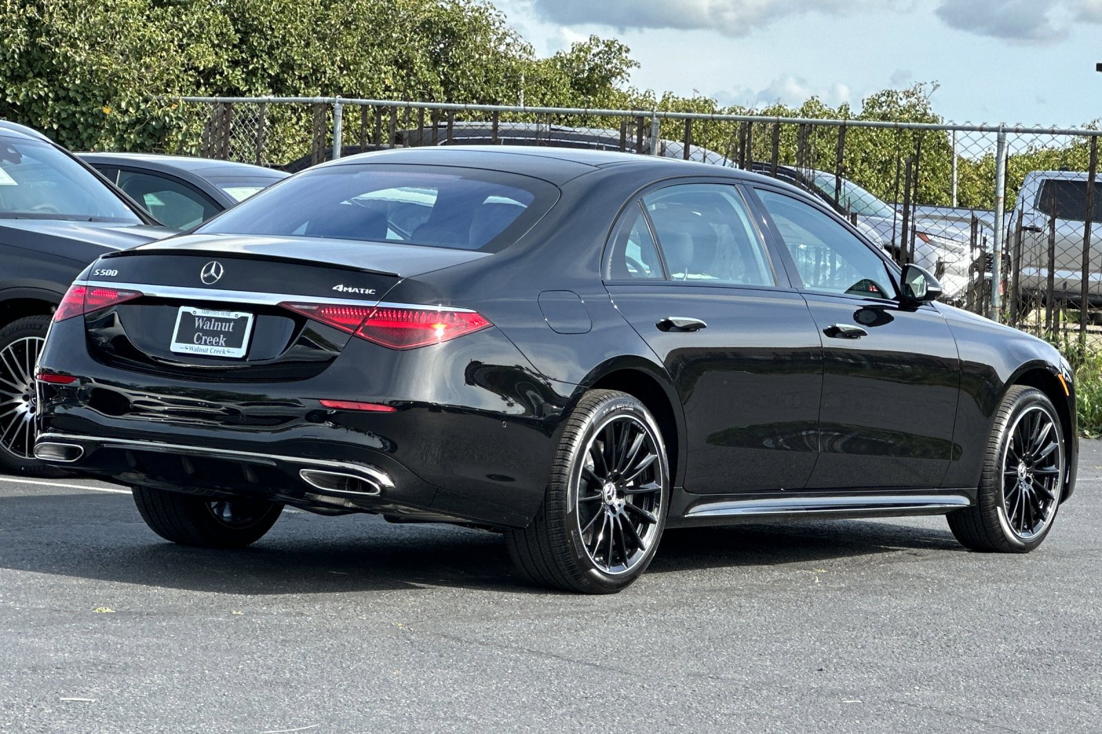 2025 Mercedes Benz S 450 500 4MATIC photo 3
