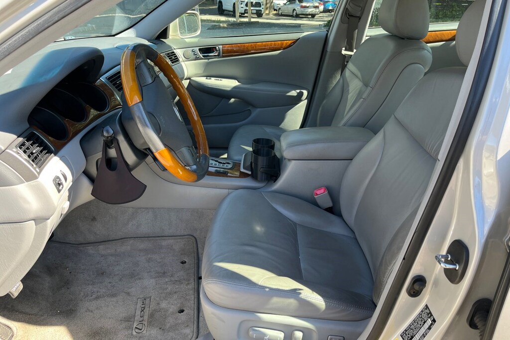 Used 2005 Lexus ES 330 4dr Sdn Sedan