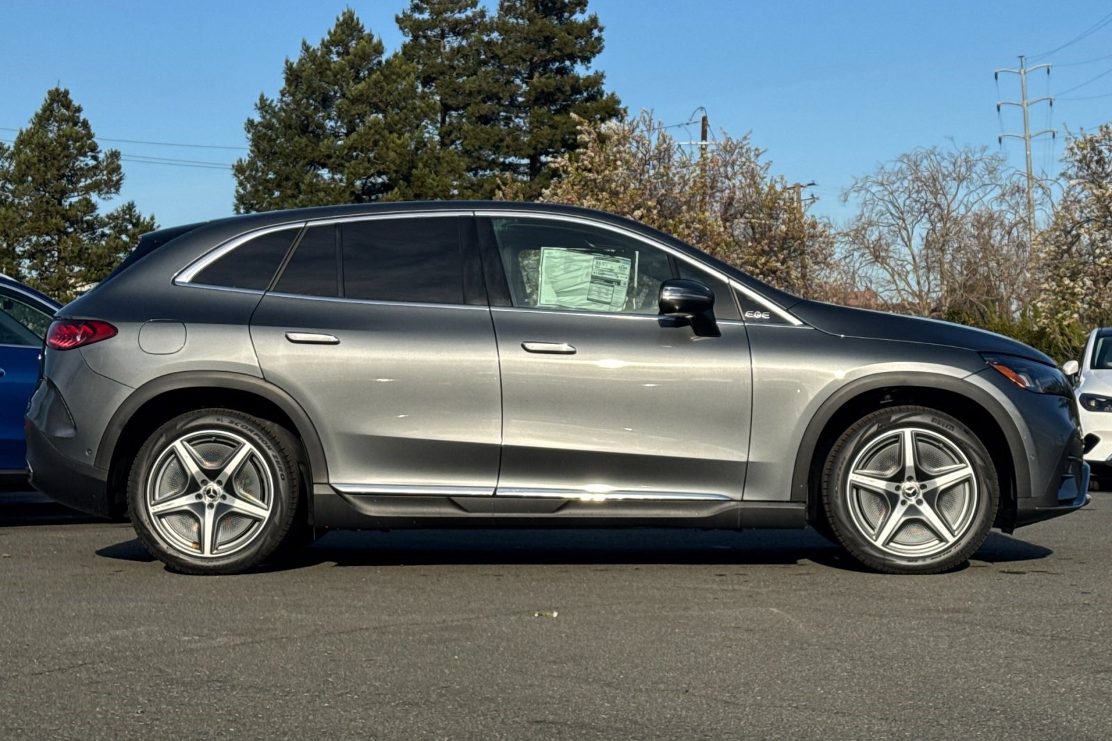 2025 Mercedes Benz 350 photo 4