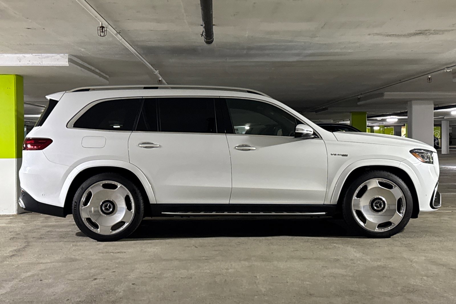 2025 Mercedes Benz GLS AMG 63 4MATIC photo 2