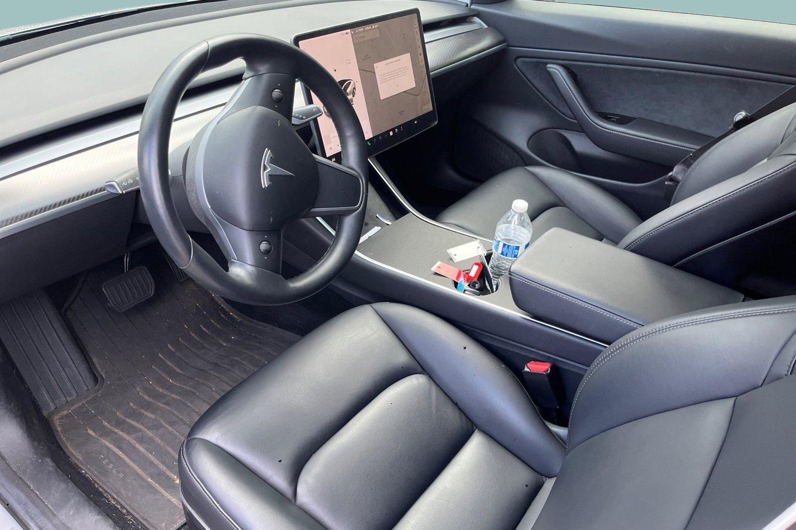 2018 Tesla Model 3 Long Range photo 3
