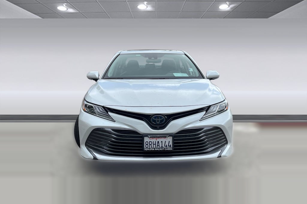 Used 2020 Toyota Camry Hybrid XLE CVT Sedan