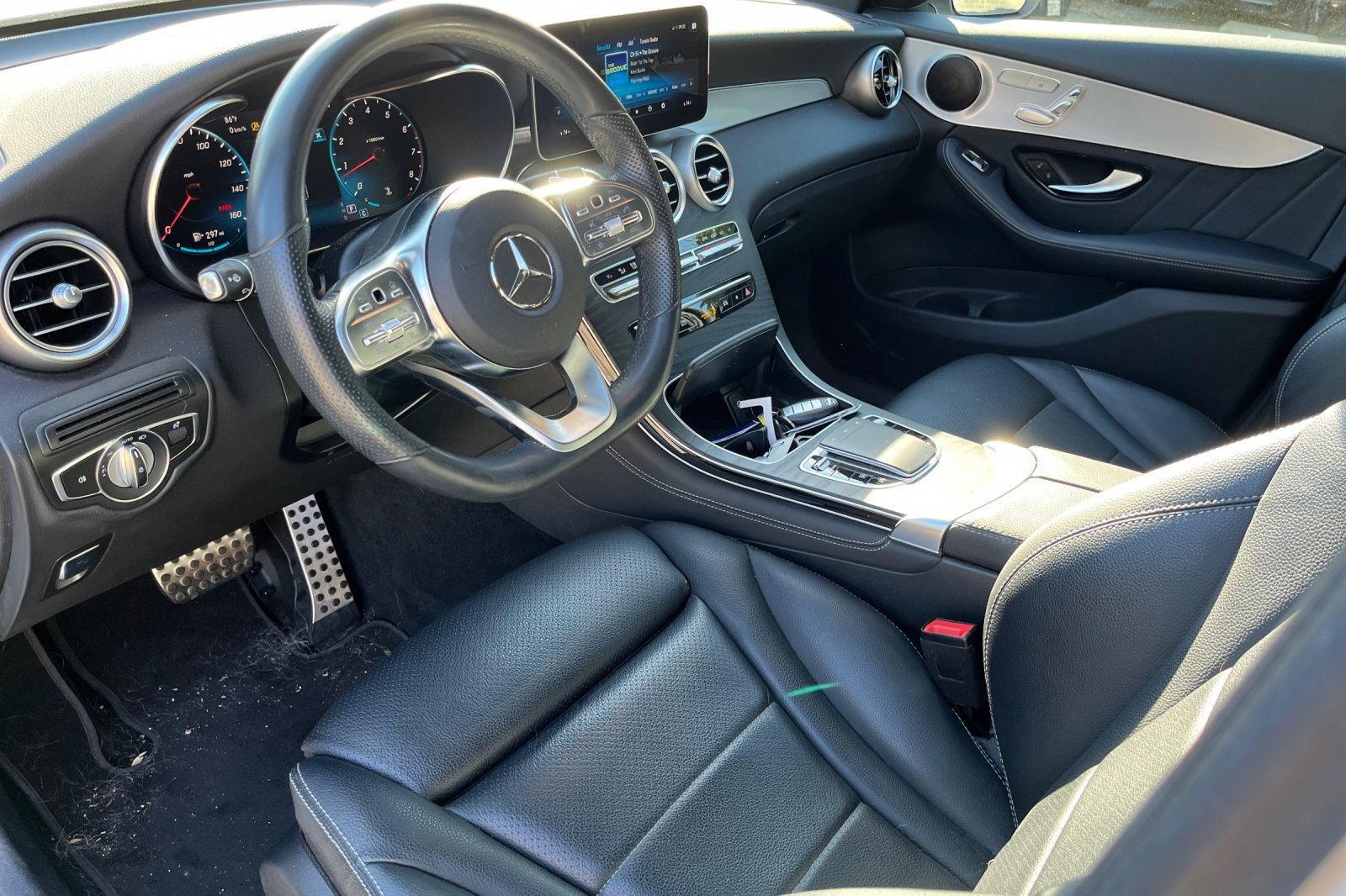 2020 Mercedes Benz GLC 300 4MATIC photo 3