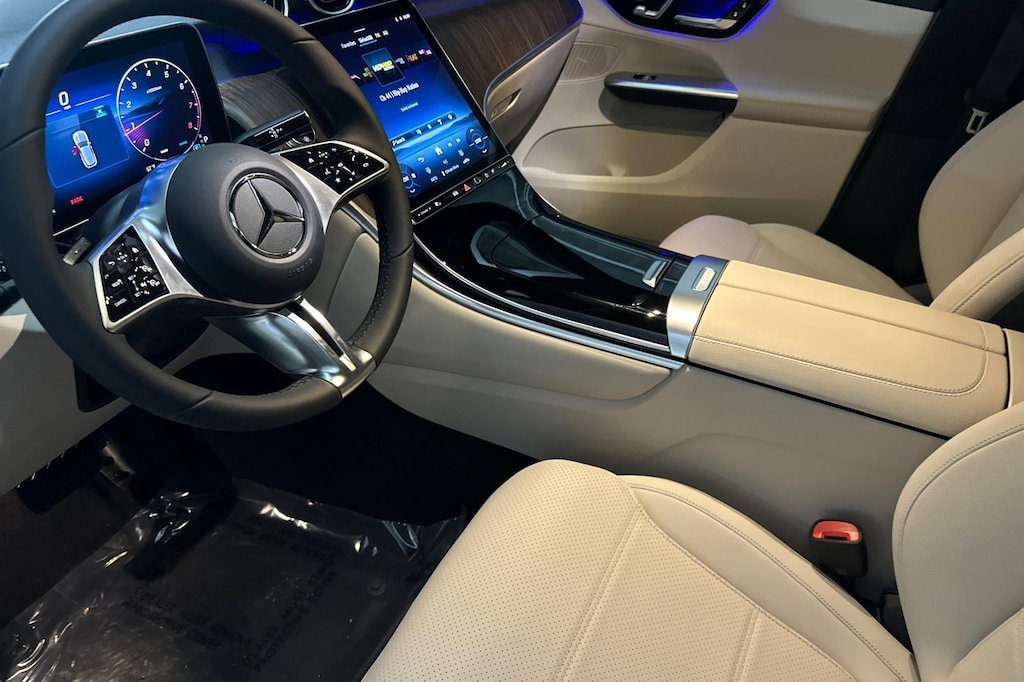 New 2026 Mercedes-Benz GLC 300  SUV