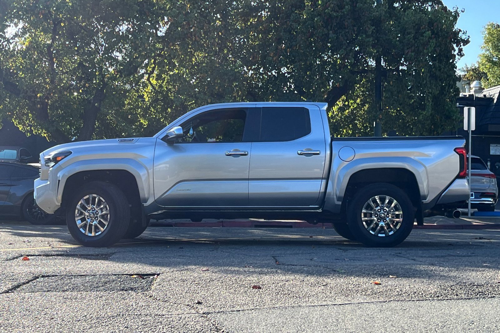 2024 Toyota Tacoma 4x4 Limited Double Cab photo 2