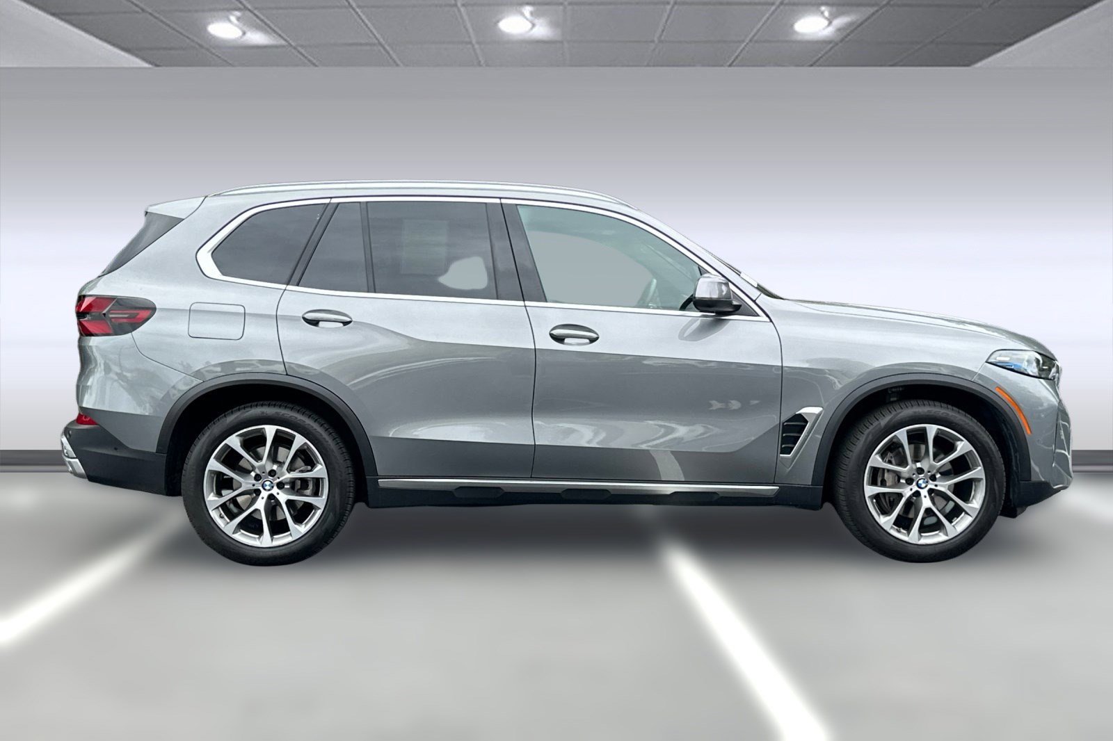 2024 Bmw X5 xDrive40i photo 2