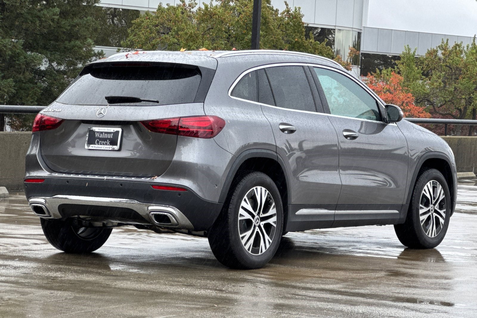 2025 Mercedes Benz GLA 250 photo 3