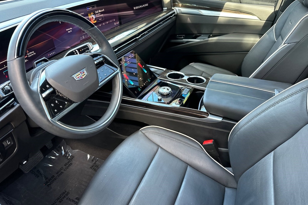 Used 2025 CADILLAC Escalade 4WD 4dr Premium Luxury SUV