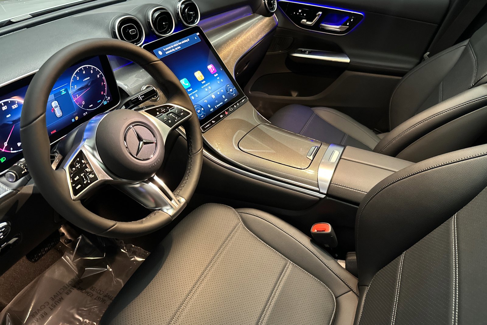 2026 Mercedes Benz GLC 300 4MATIC photo 3