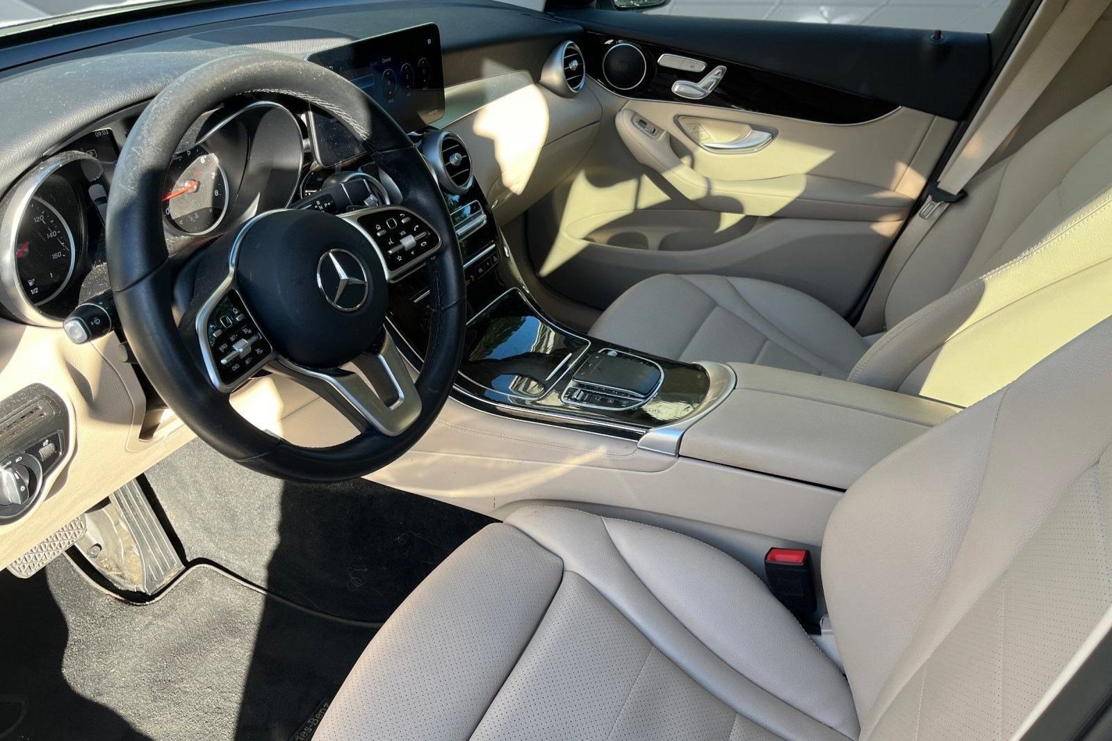 2021 Mercedes Benz GLC 300 4MATIC photo 3
