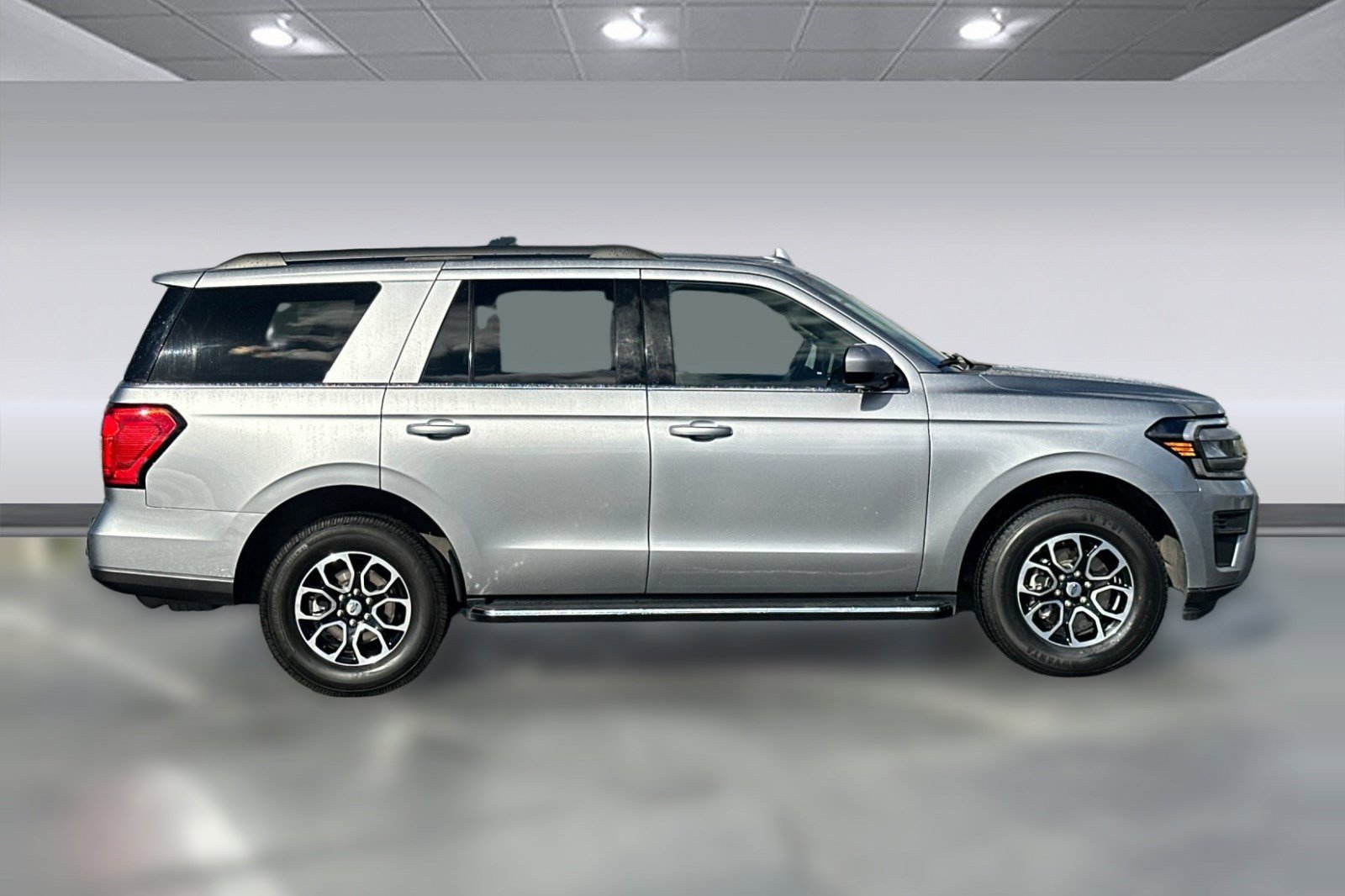 2022 Ford Expedition XLT 4x2 photo 6