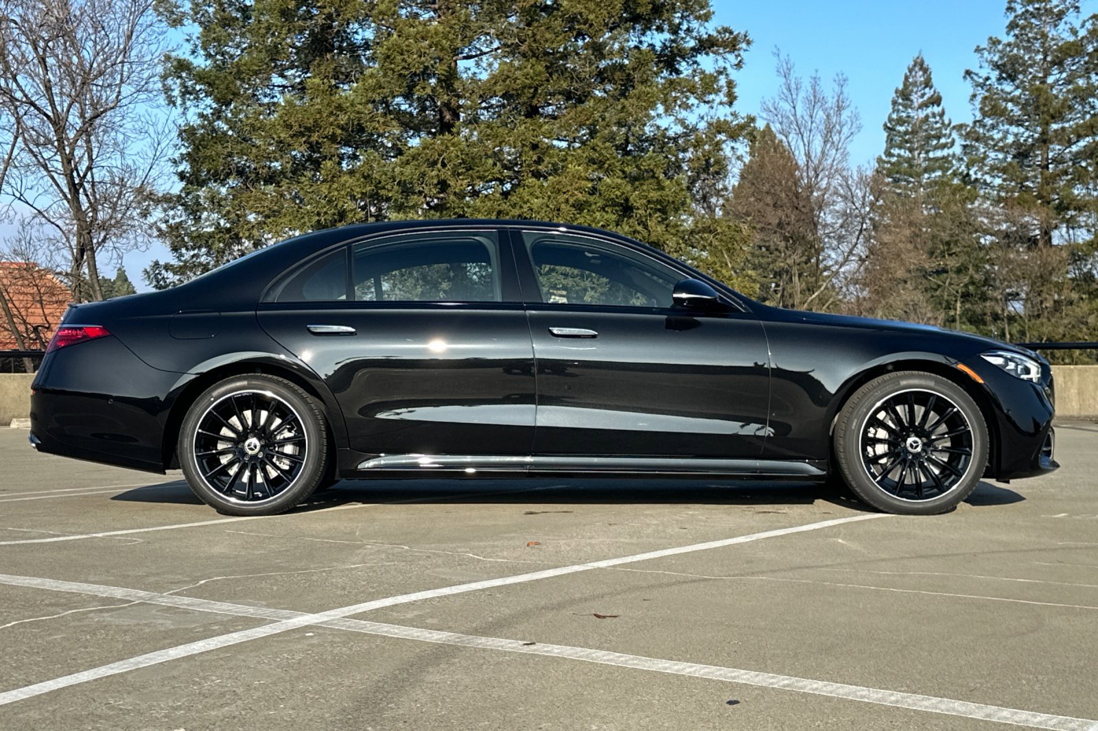 2025 Mercedes Benz S 450 580e 4MATIC photo 2
