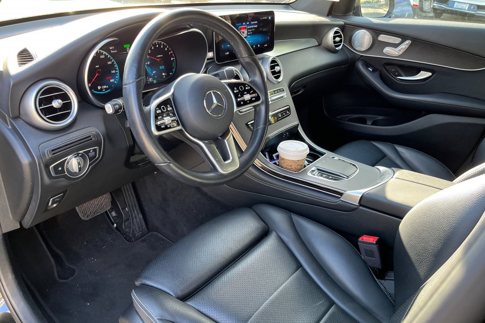 2020 Mercedes Benz GLC 350e 4MATIC photo 2
