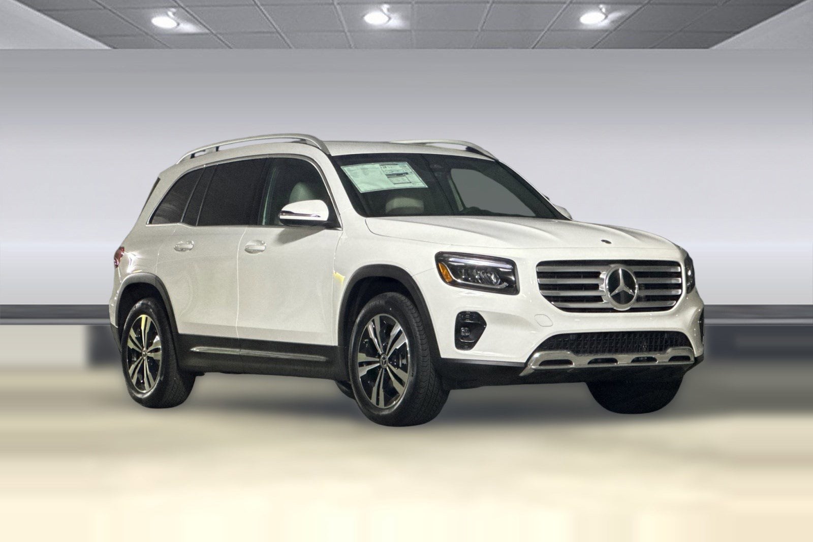 2026 Mercedes-Benz GLB 250 SUV photo 5