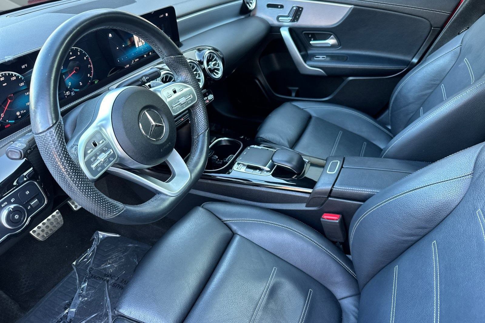 2020 Mercedes Benz A 220 photo 4