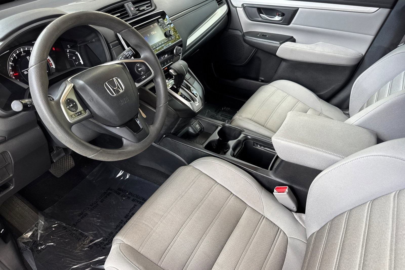 2017 Honda CR-V LX photo 3