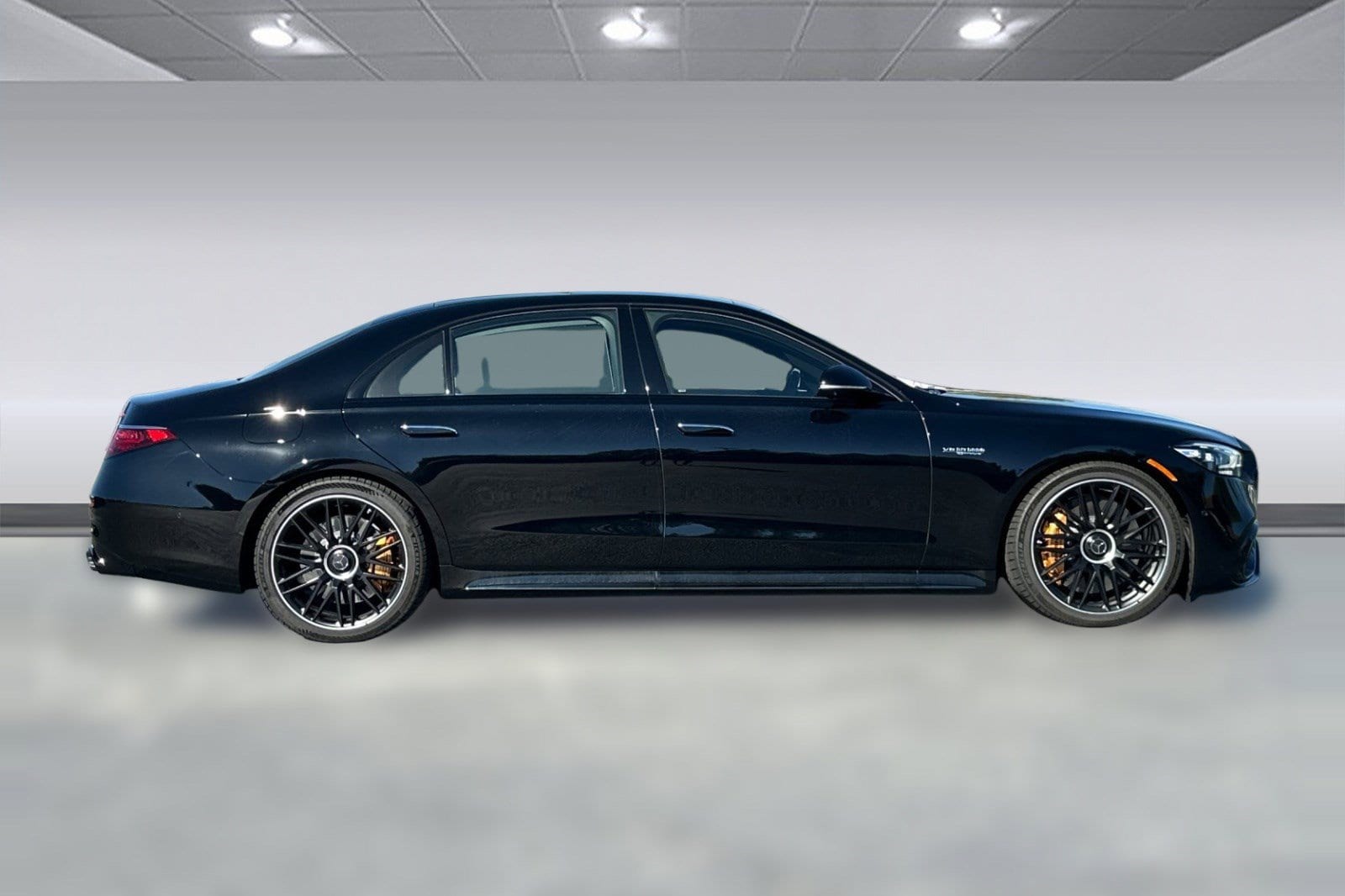 2025 Mercedes-Benz S-Class S 63 - Photo 7
