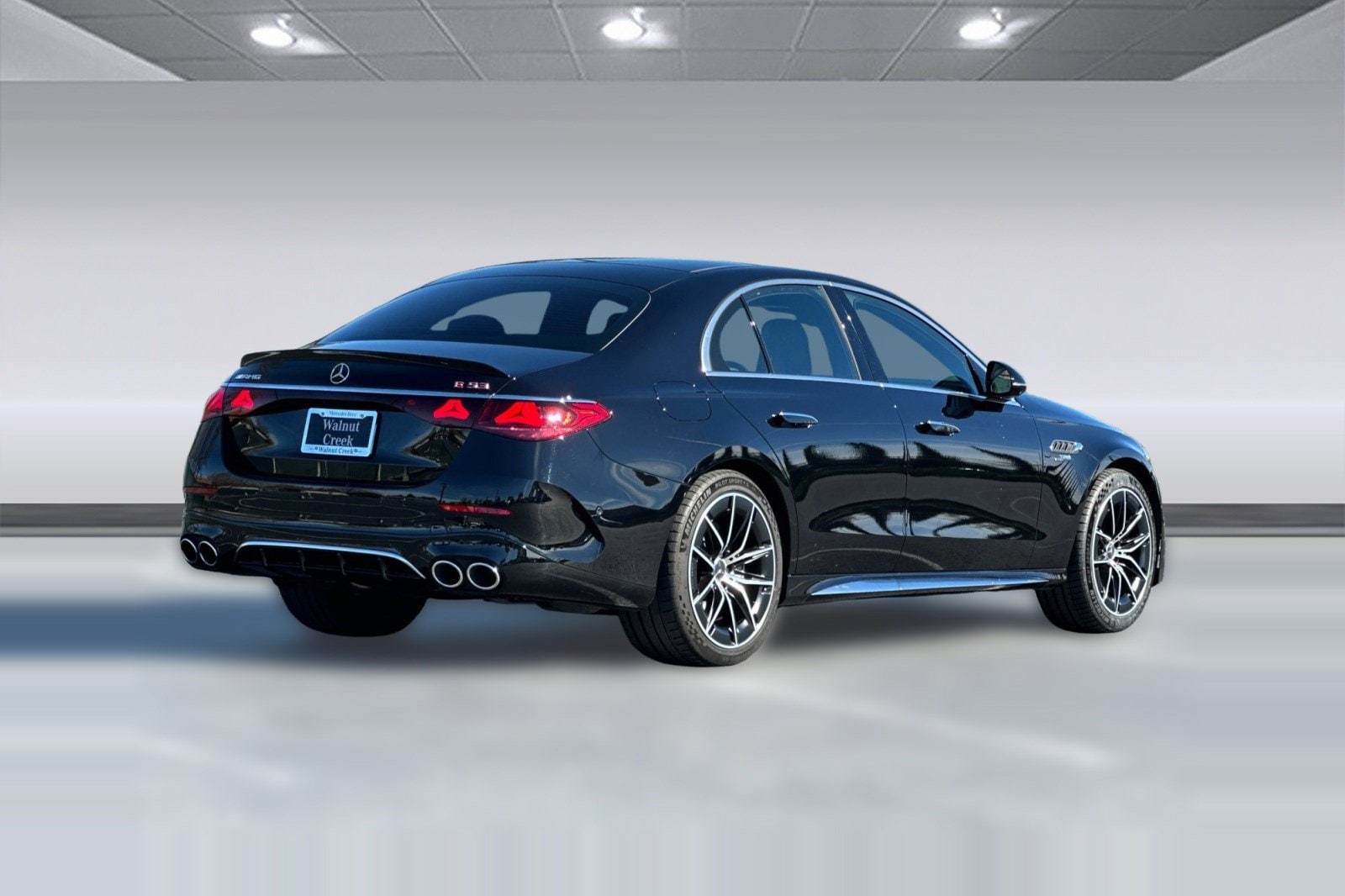 2025 Mercedes-Benz E-Class AMG E53 - Photo 9