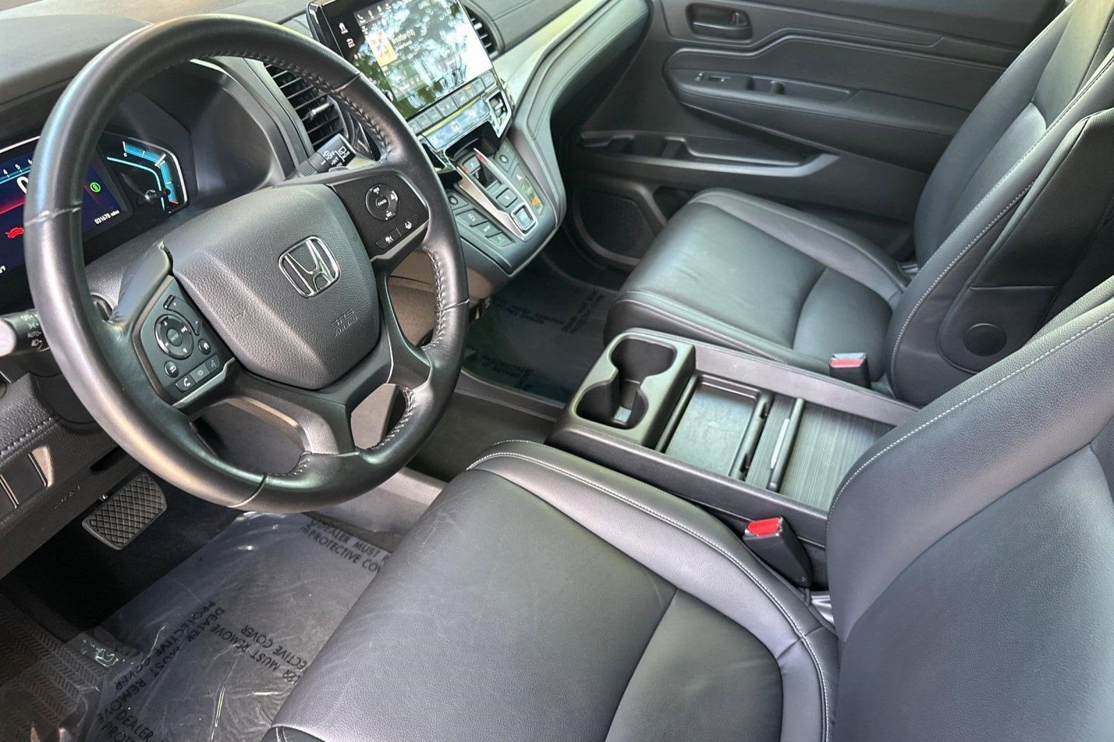 2024 Honda Odyssey EX-L Auto photo 4