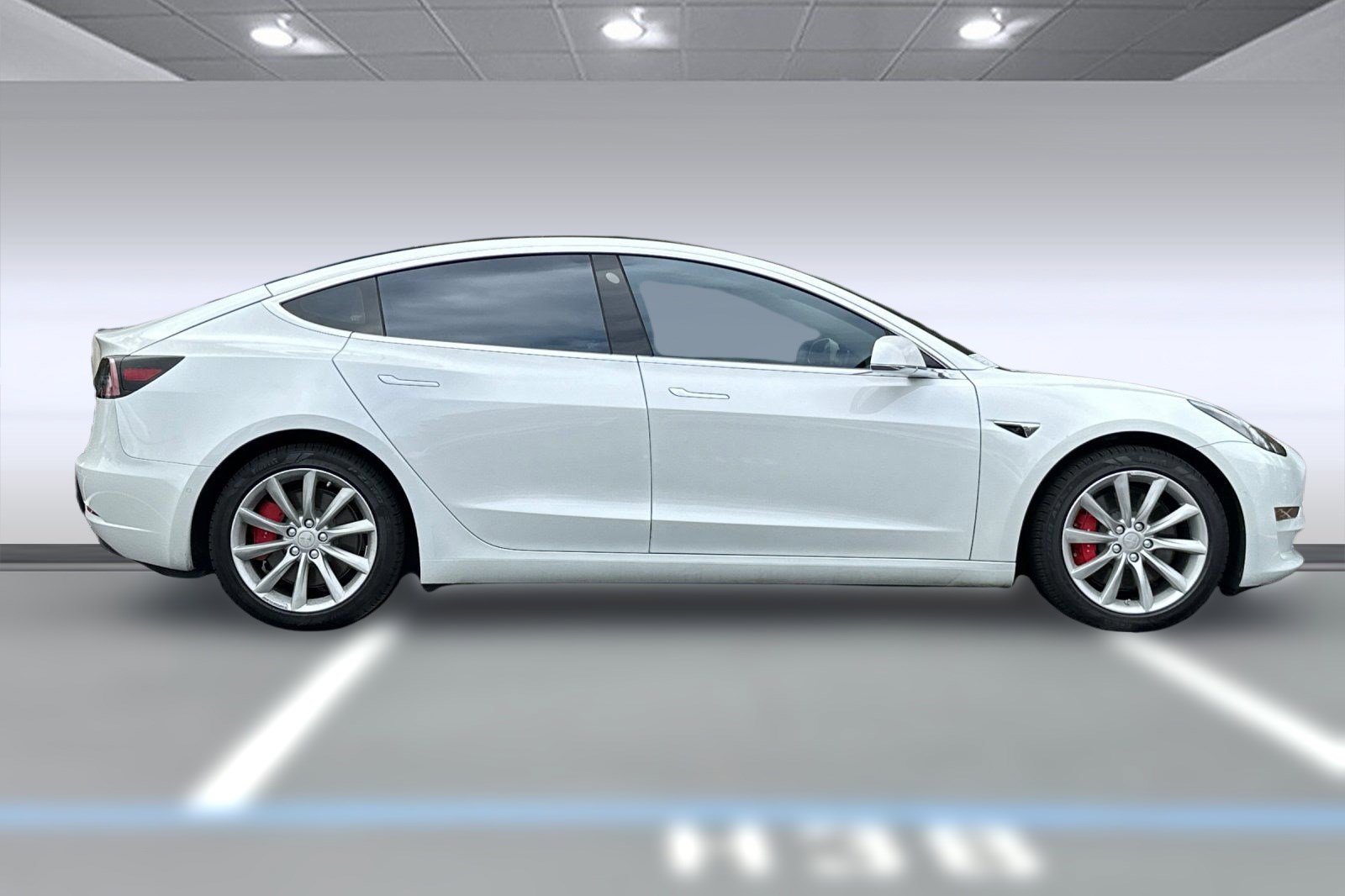 2019 Tesla Model 3 Long Range photo 2