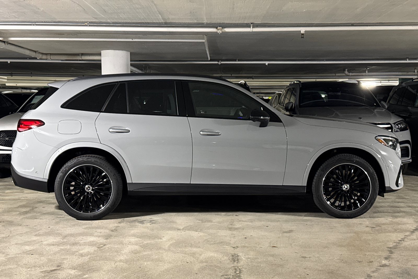 2026 Mercedes Benz GLC 300 photo 2