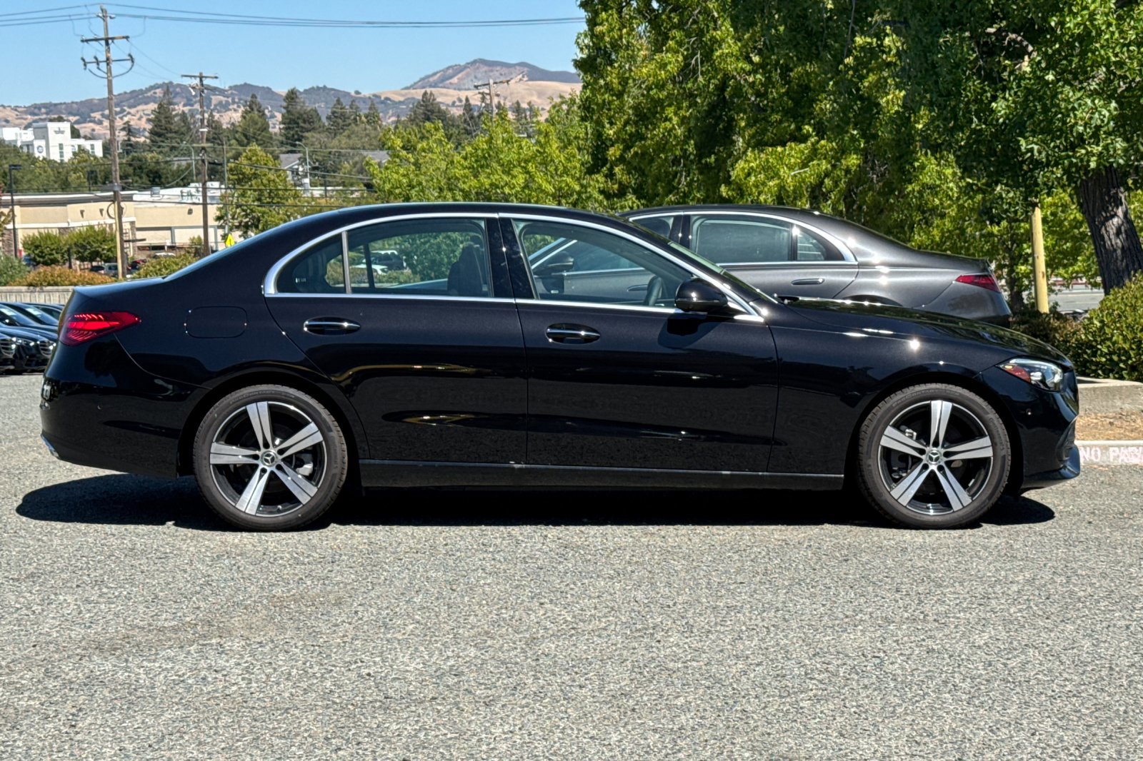 2025 Mercedes Benz C 300 Sedan photo 2