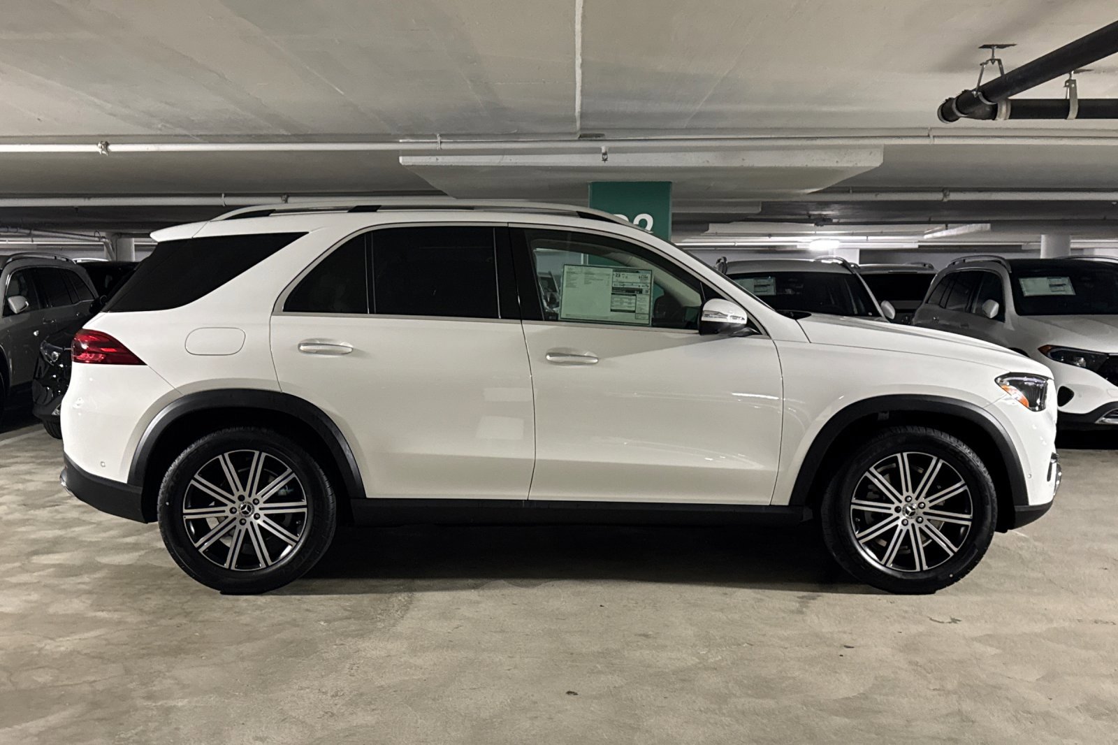 2025 Mercedes Benz GLE 350 photo 2