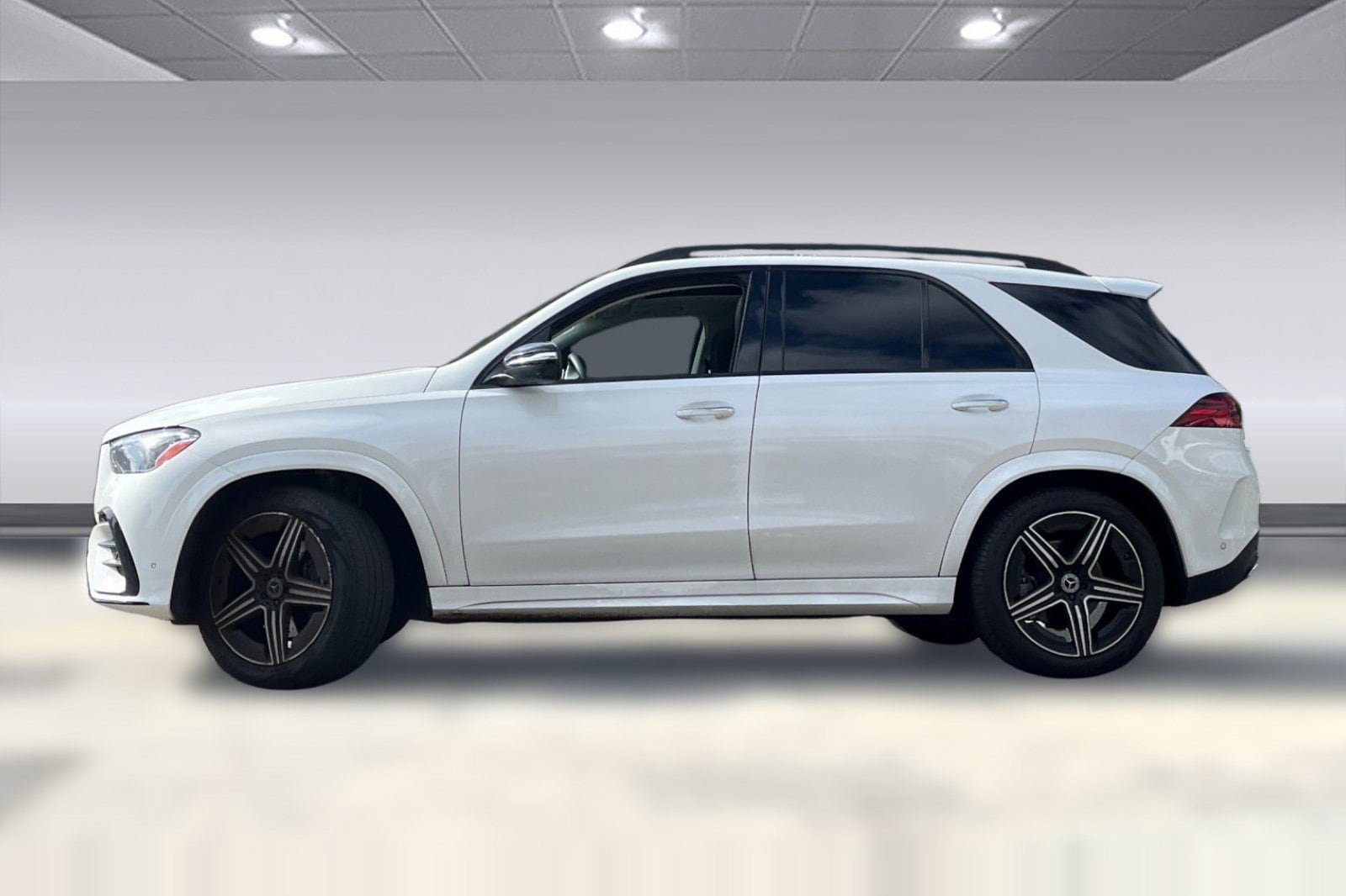 2024 Mercedes-Benz GLE 350 4MATIC SUV photo 2